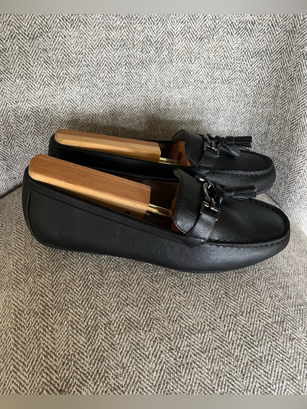 Aerosoles Deanna Black Tassel Loafers Women’s Size 7.5W Wide - Picture 2 of 5